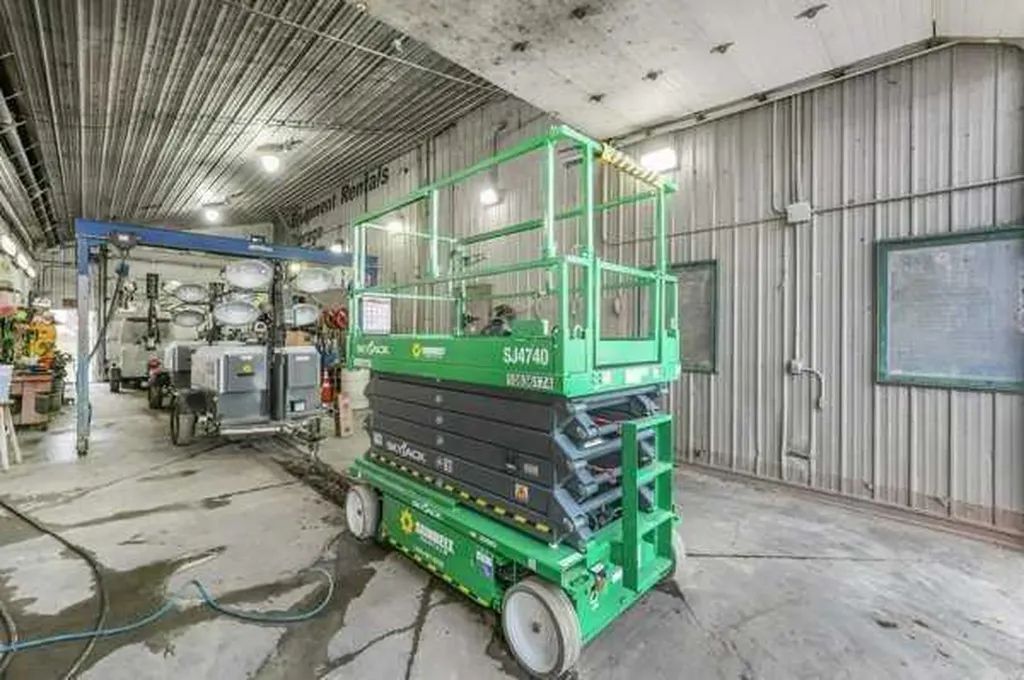 30 Industrial Drive Sylvan Lake AB T4S 1P4