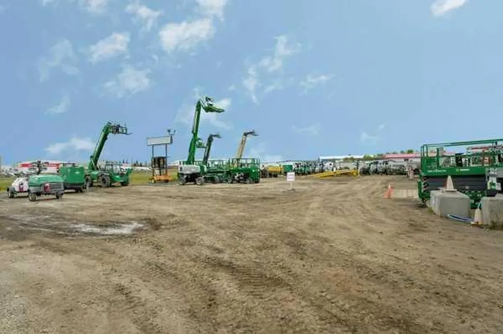 30 Industrial Drive Sylvan Lake AB T4S 1P4