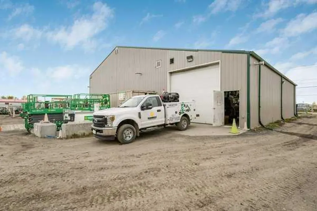 30 Industrial Drive Sylvan Lake AB T4S 1P4