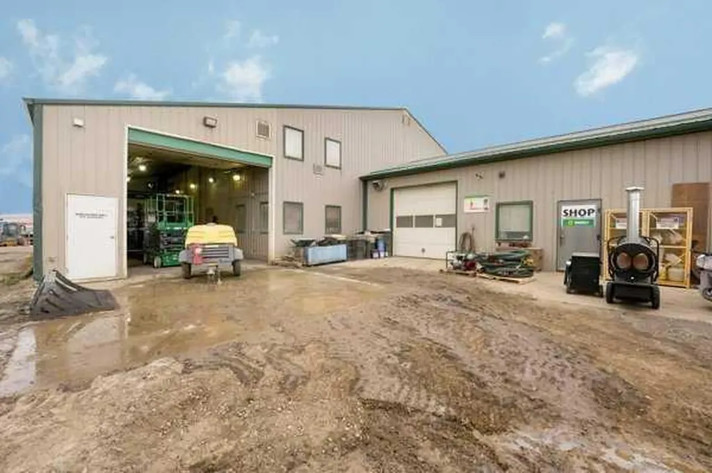 30 Industrial Drive Sylvan Lake AB T4S 1P4