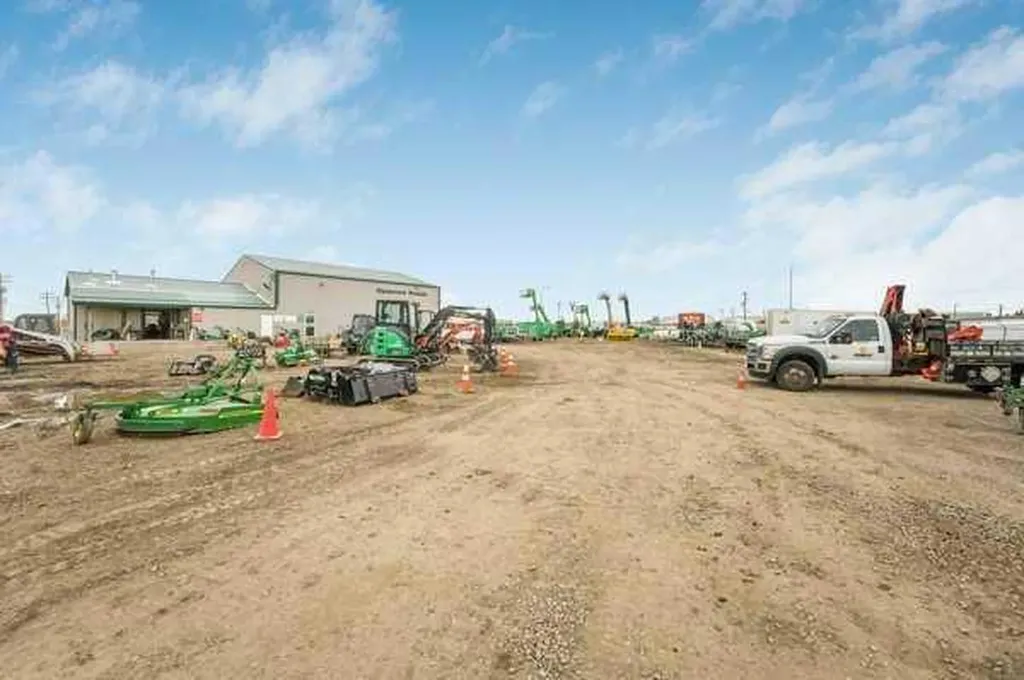 30 Industrial Drive Sylvan Lake AB T4S 1P4