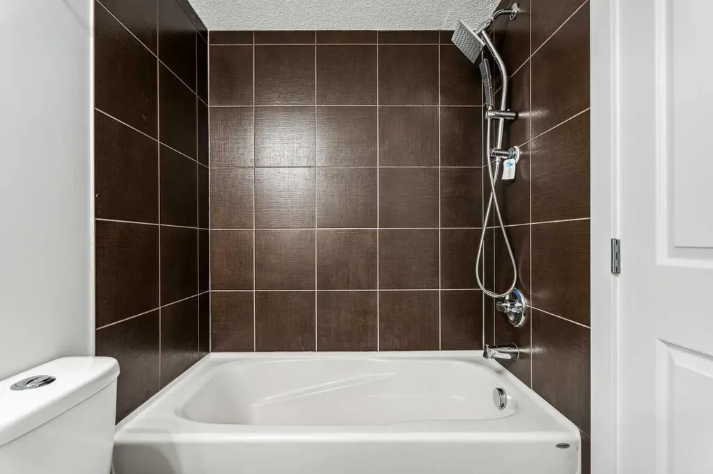 355 Taralake Way NE Calgary AB T3J 0M1