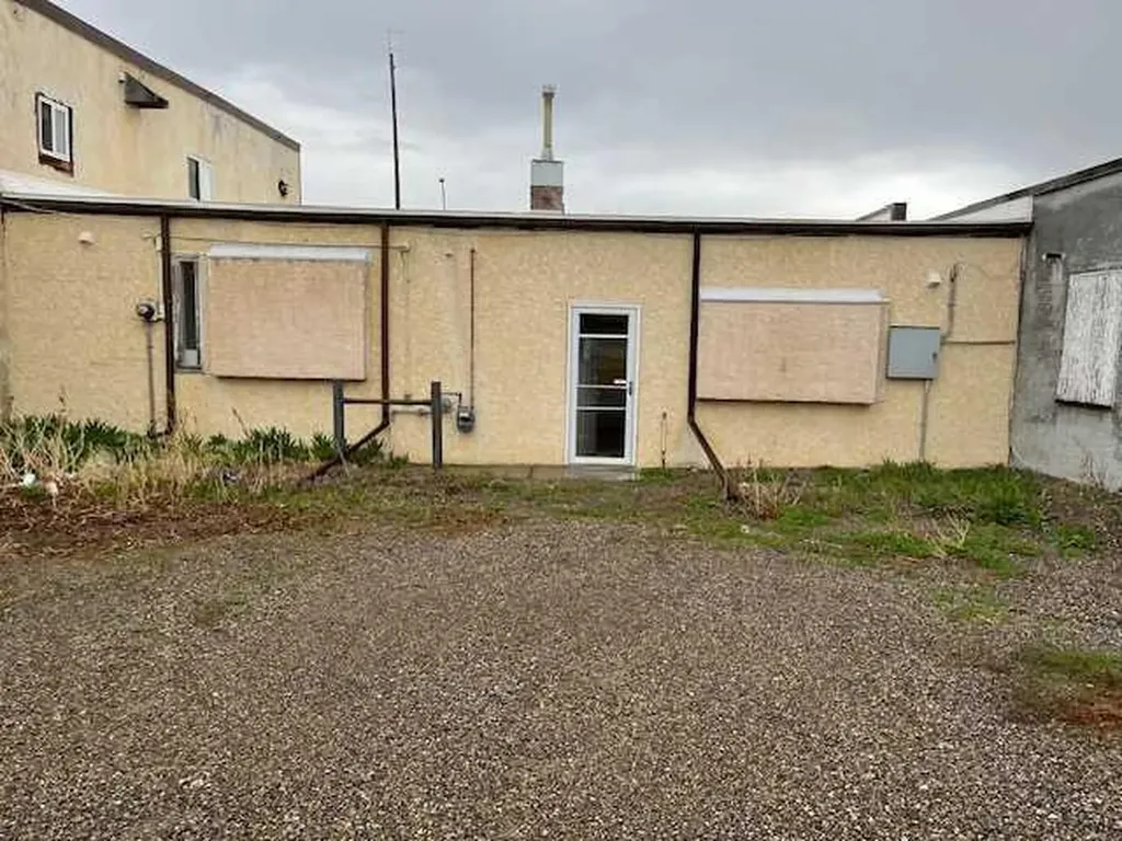 72 2 Avenue W Cardston AB T0K0K0