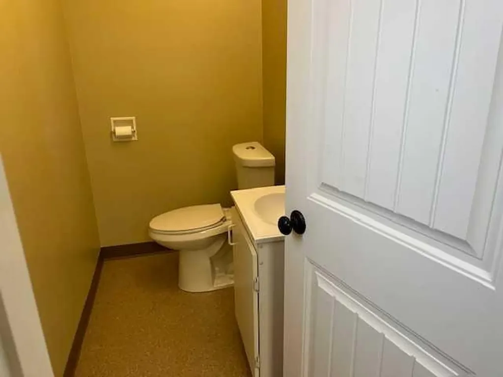72 2 Avenue W Cardston AB T0K0K0