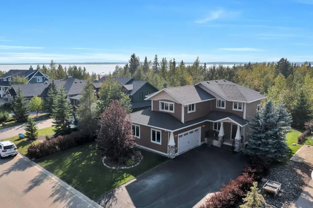 524 Summer Crescent Rural Ponoka County AB T0C 2J0