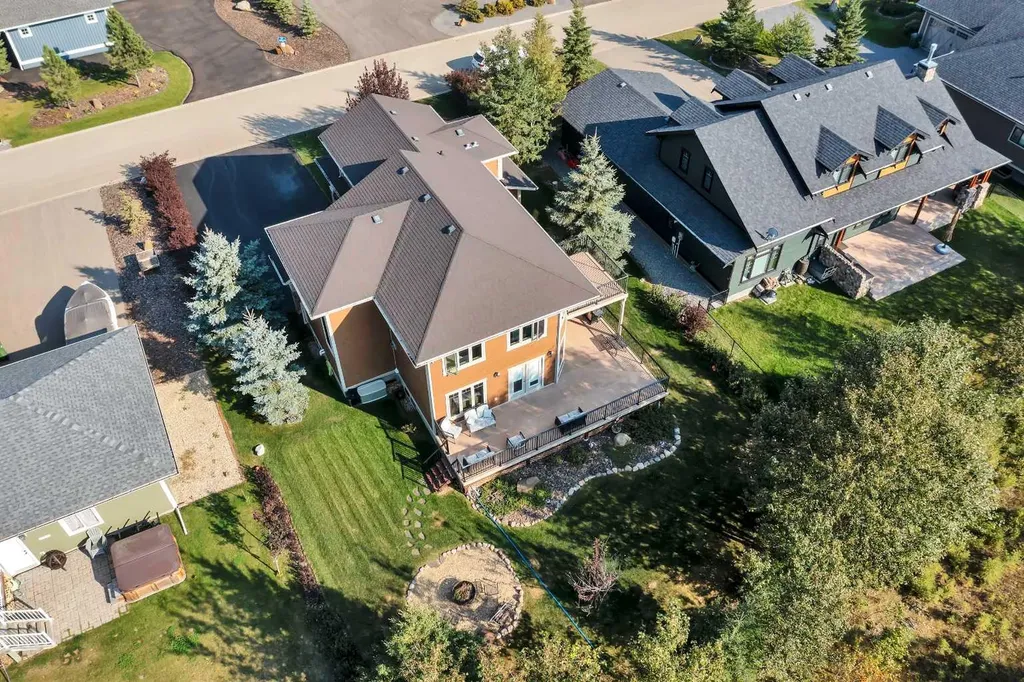 524 Summer Crescent Rural Ponoka County AB T0C 2J0