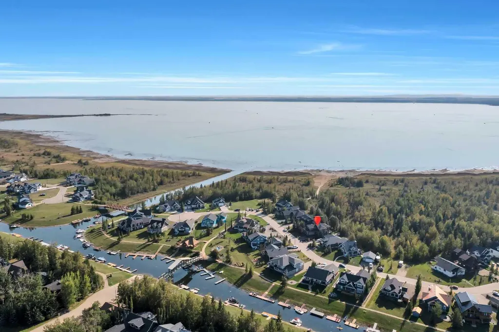 524 Summer Crescent Rural Ponoka County AB T0C 2J0