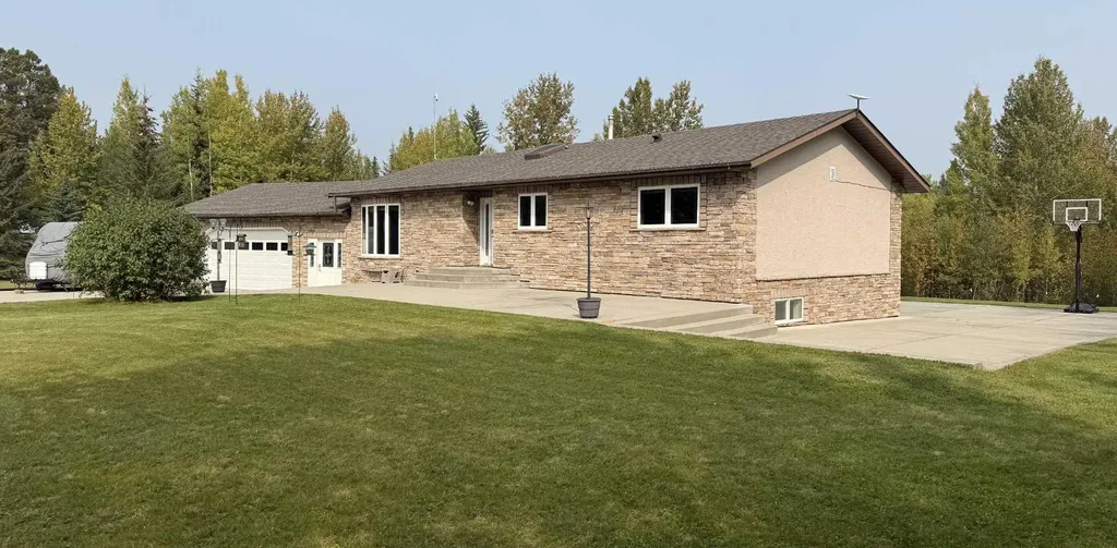 53515 Range Road 165a Rural Yellowhead County AB T7E 3K9