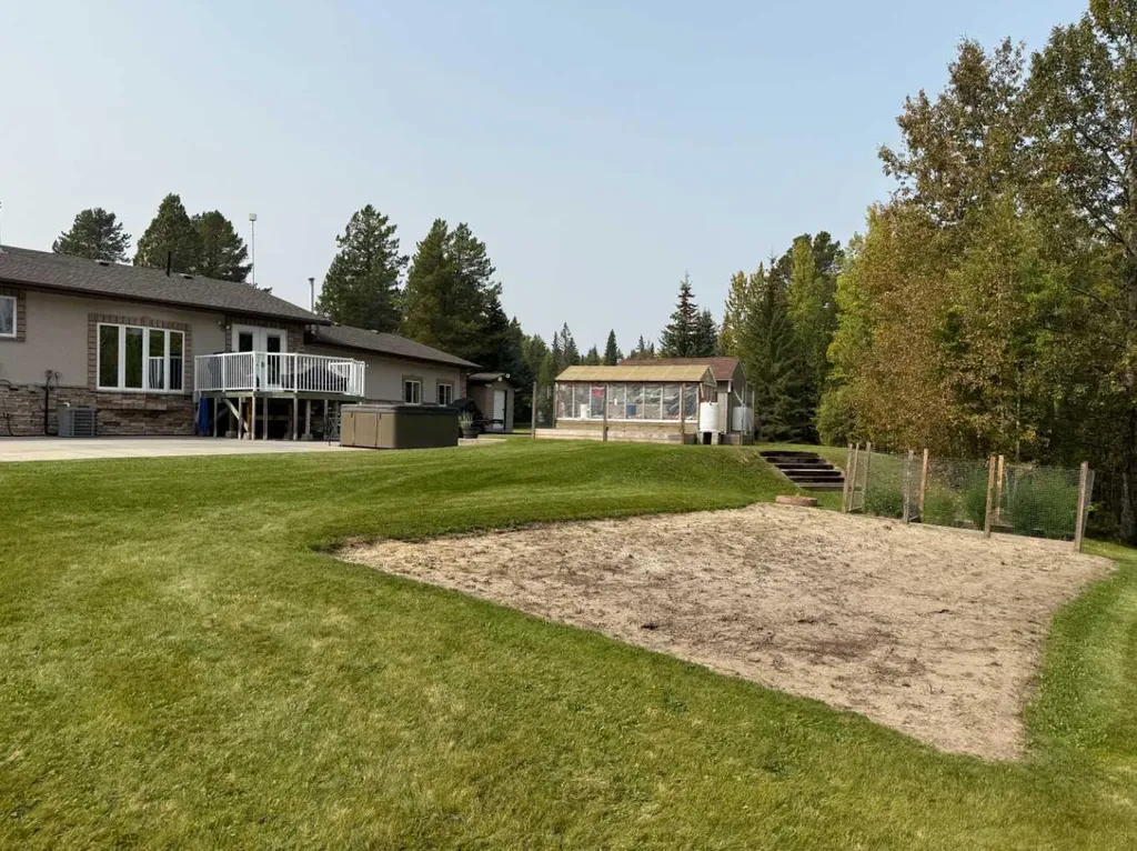 53515 Range Road 165a Rural Yellowhead County AB T7E 3K9