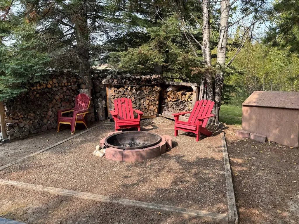 53515 Range Road 165a Rural Yellowhead County AB T7E 3K9