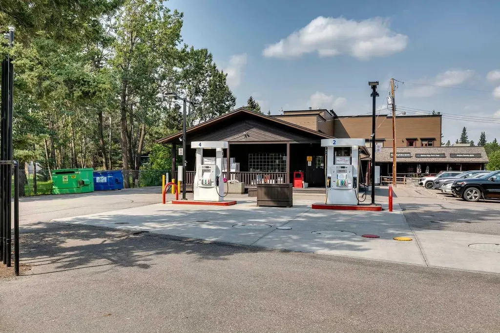 186007 Priddis Valley Road W Rural Foothills County AB T0L1W1