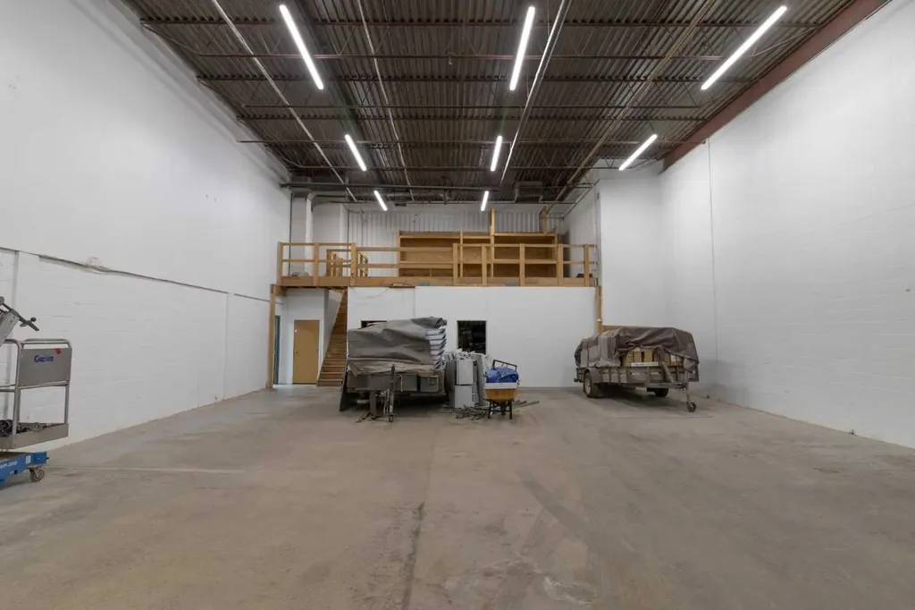 3501 23 Street NE Calgary AB T2E 6V8