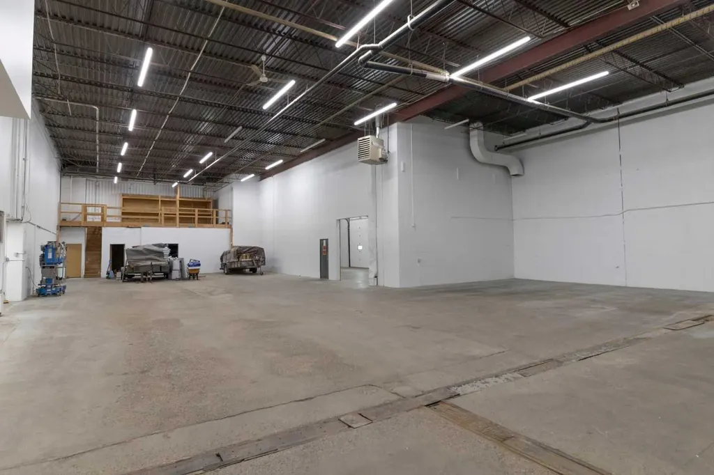 3501 23 Street NE Calgary AB T2E 6V8