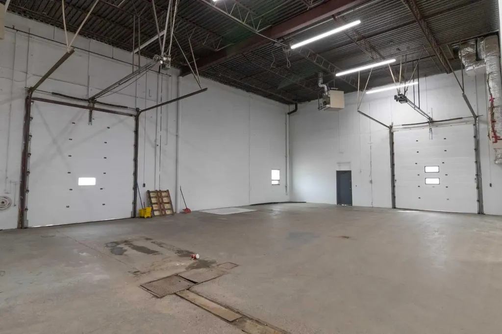 3501 23 Street NE Calgary AB T2E 6V8