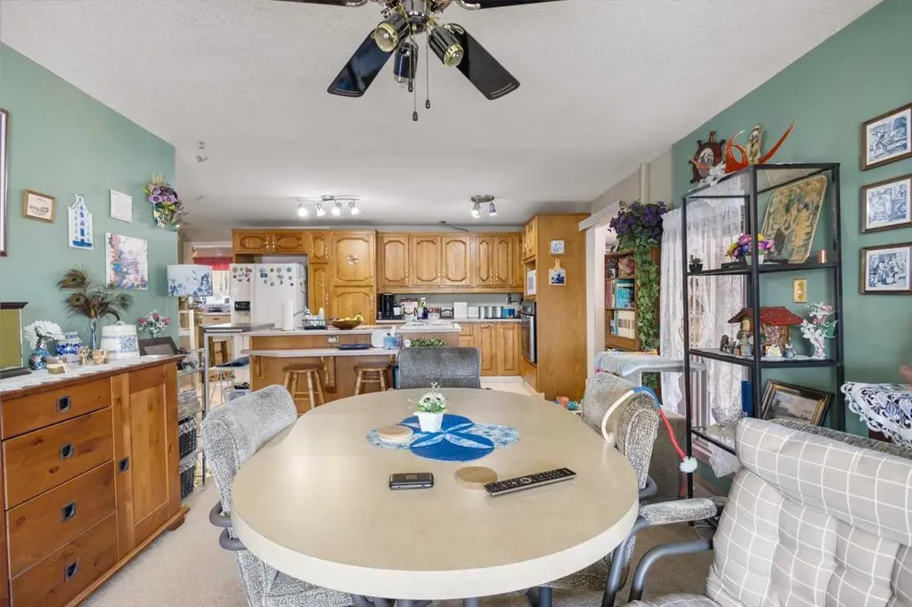 4718 College Avenue Lacombe AB T4L 1Z1
