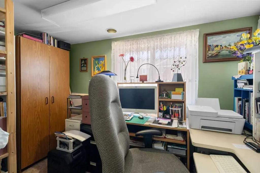 4718 College Avenue Lacombe AB T4L 1Z1