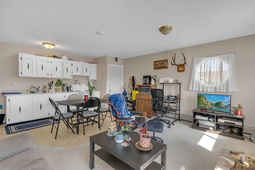 4718 College Avenue Lacombe AB T4L 1Z1