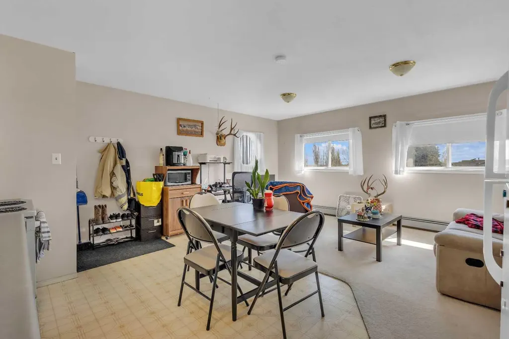 4718 College Avenue Lacombe AB T4L 1Z1