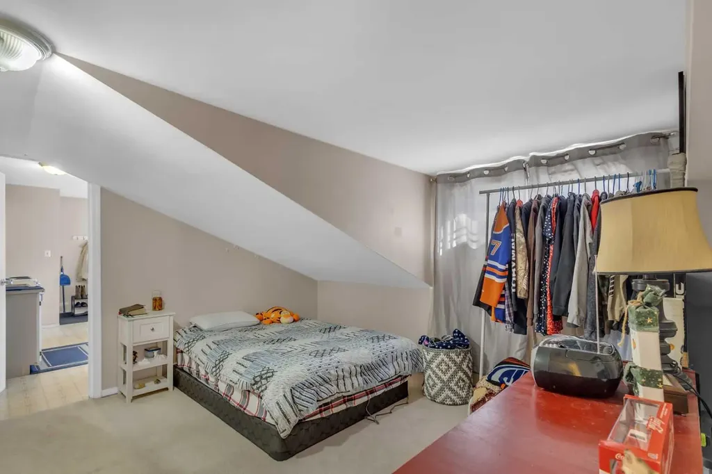 4718 College Avenue Lacombe AB T4L 1Z1