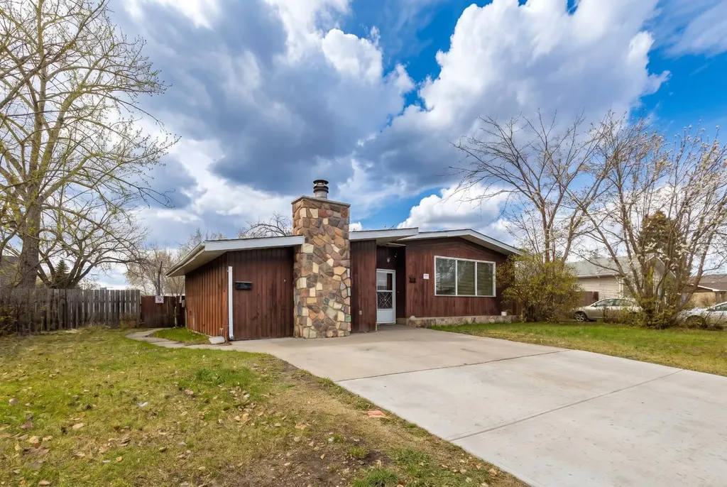 138 Father Mercredi Street Fort Mcmurray AB T9H 2A5