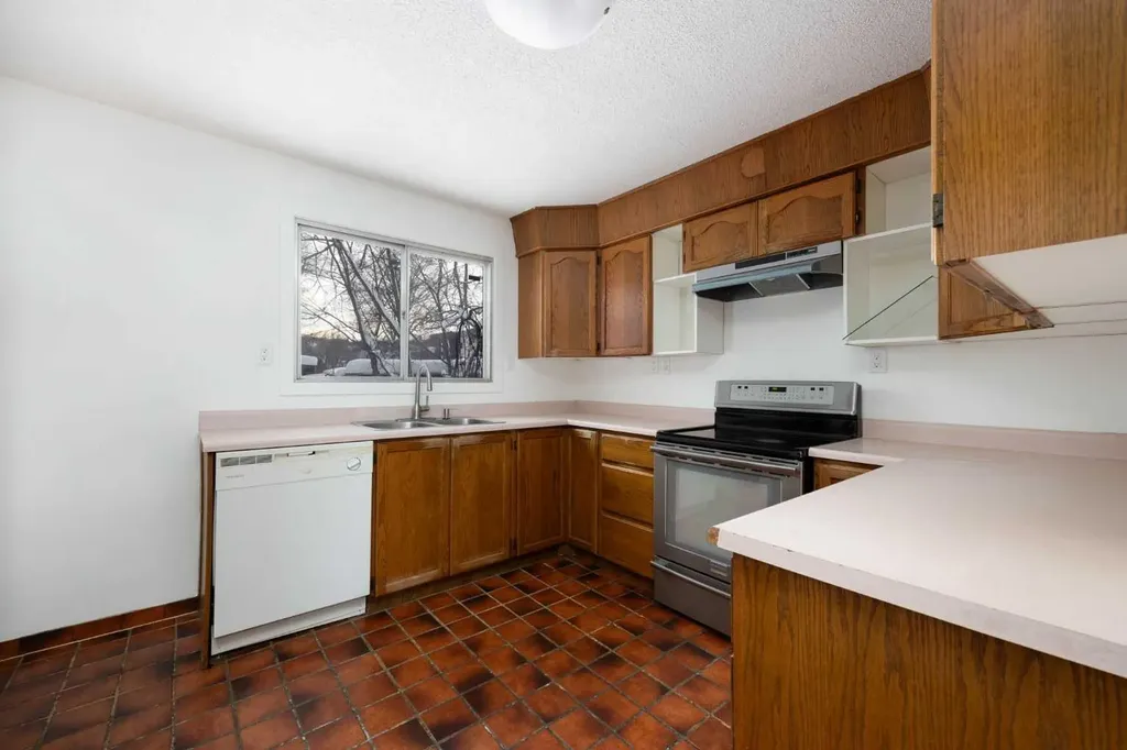 138 Father Mercredi Street Fort Mcmurray AB T9H 2A5