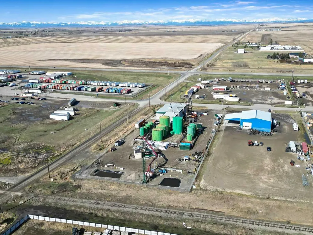450254 82 Street E Rural Foothills County AB T0L 1T0