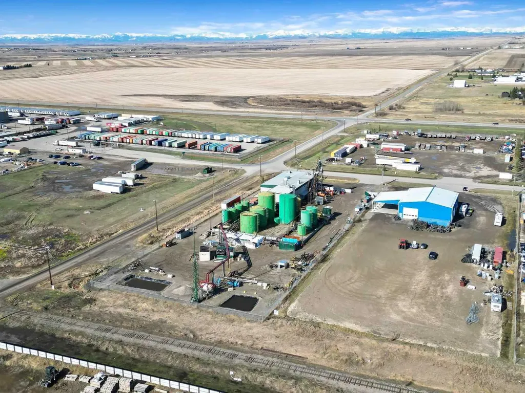450254 82 Street E Rural Foothills County AB T0L 1T0