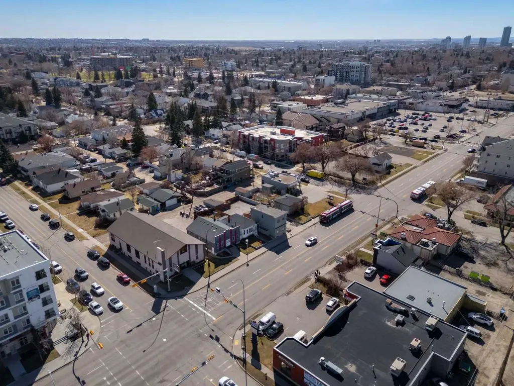 2004-2018 Centre Street NE Calgary AB T2E 2T1