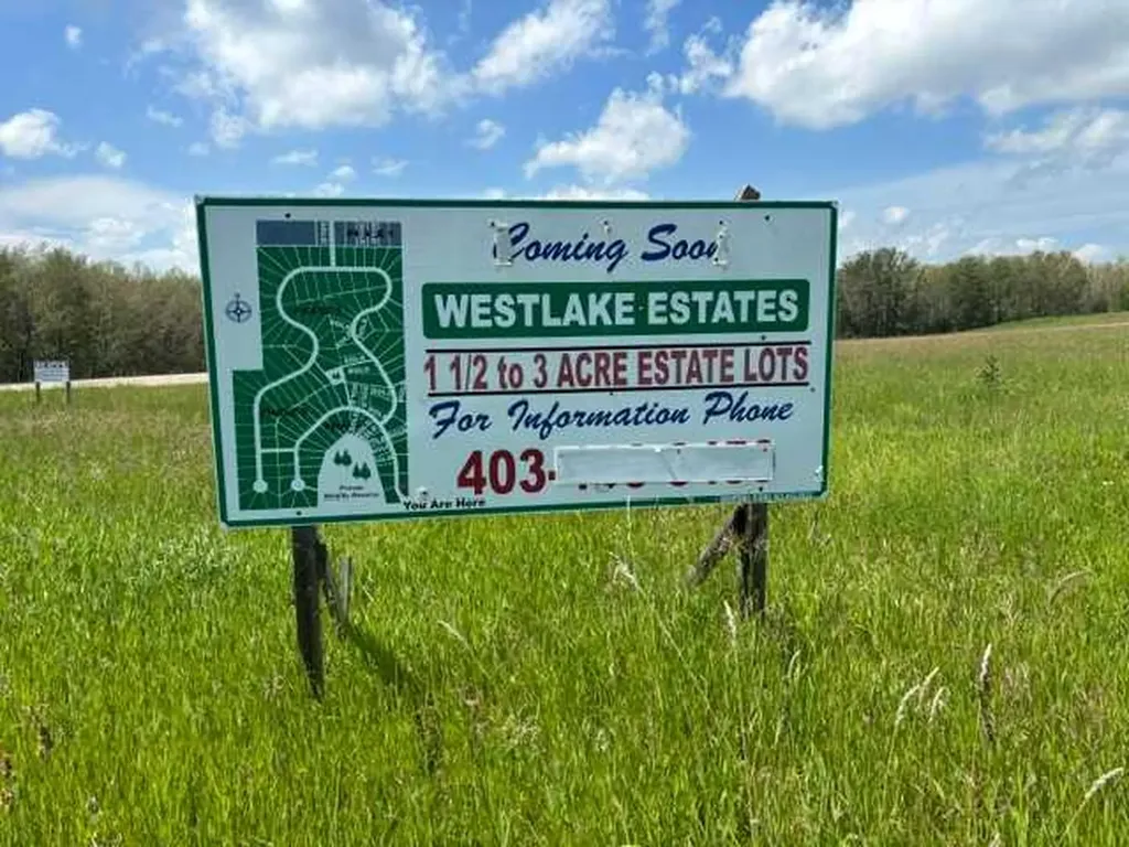 140 Bruhn Boulevard Rural Ponoka County AB T4N 4E7