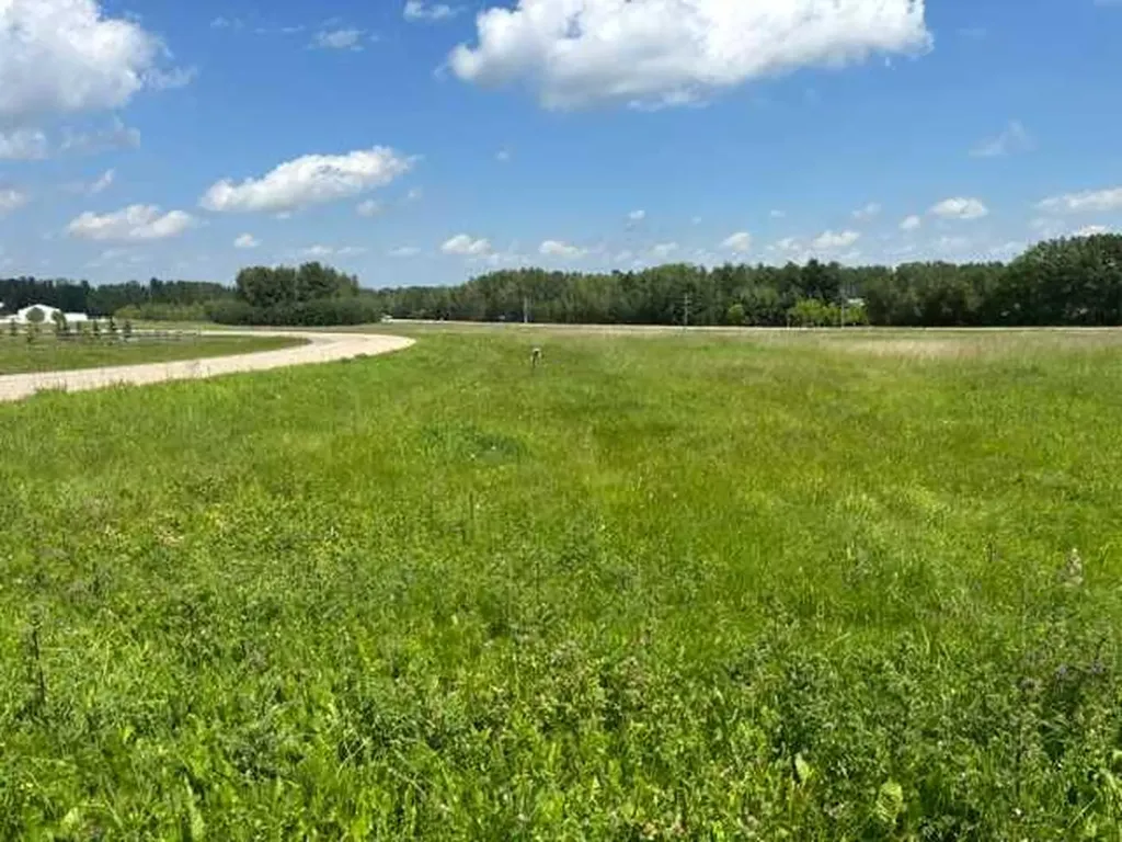 140 Bruhn Boulevard Rural Ponoka County AB T4N 4E7