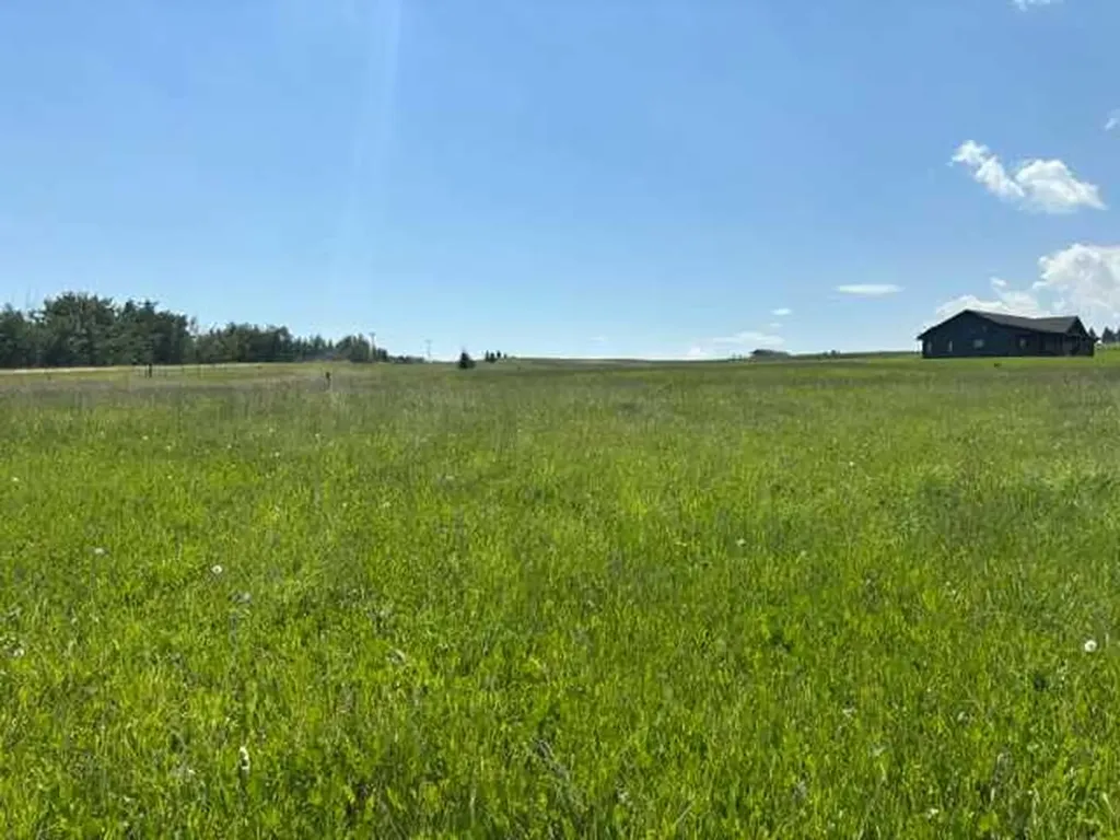 140 Bruhn Boulevard Rural Ponoka County AB T4N 4E7