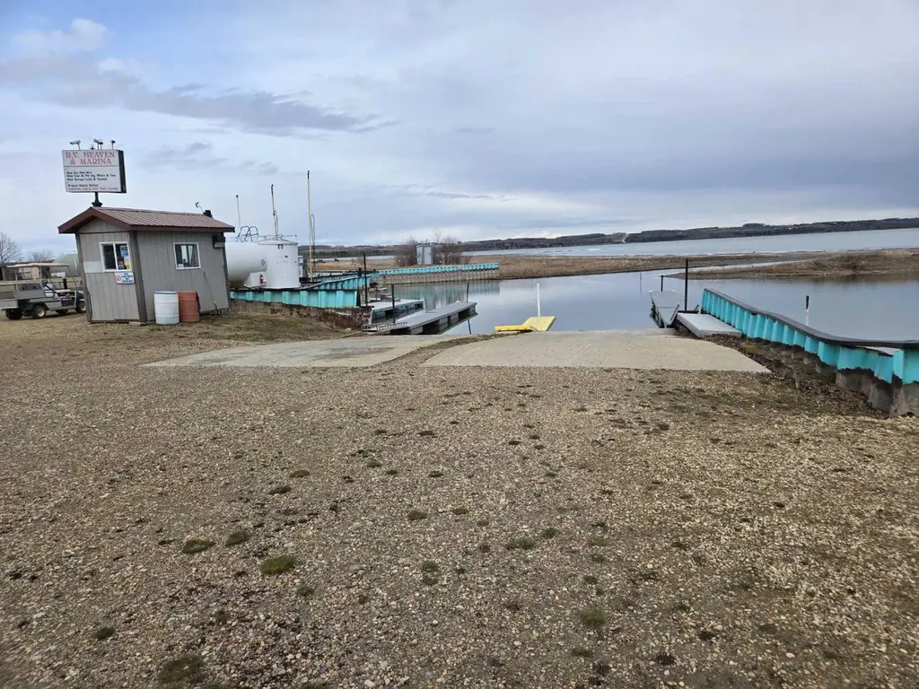 140 Bruhn Boulevard Rural Ponoka County AB T4N 4E7