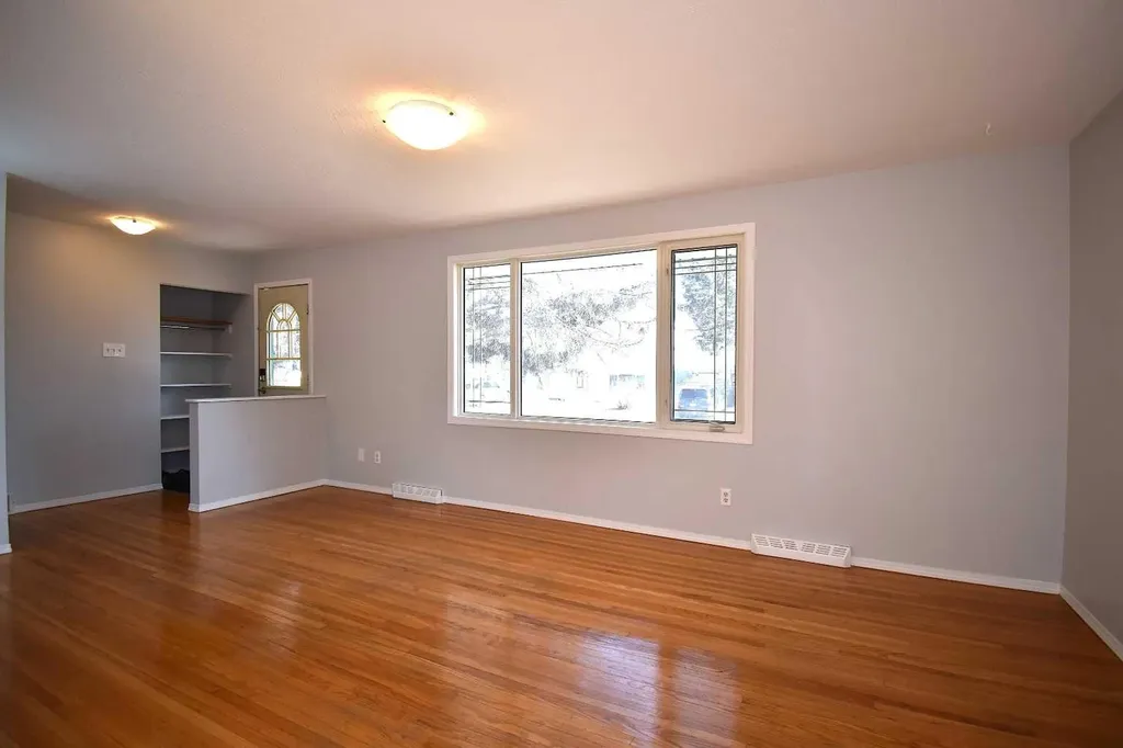 119 Lodgepole Drive Hinton AB T7V 1E4