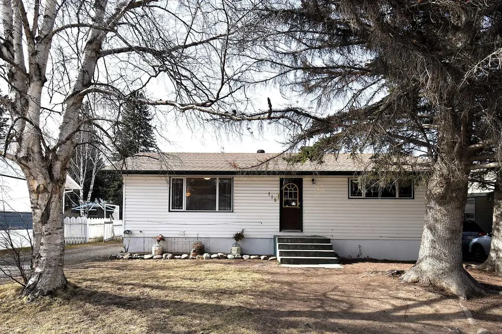 119 Lodgepole Drive Hinton AB T7V 1E4