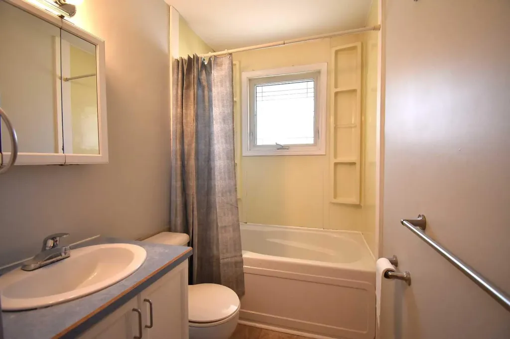 119 Lodgepole Drive Hinton AB T7V 1E4