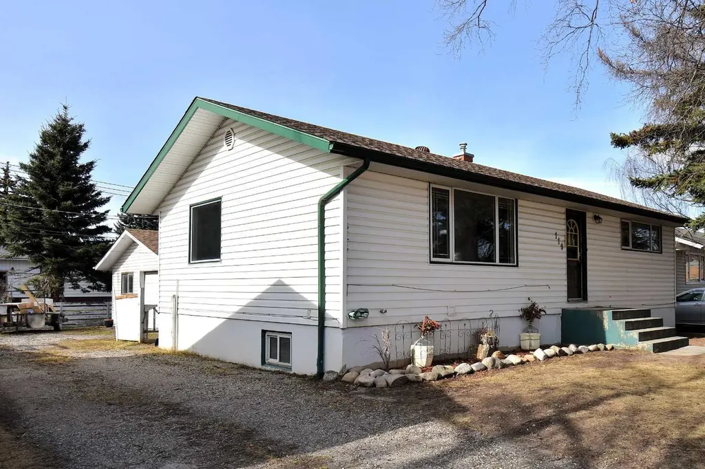 119 Lodgepole Drive Hinton AB T7V 1E4