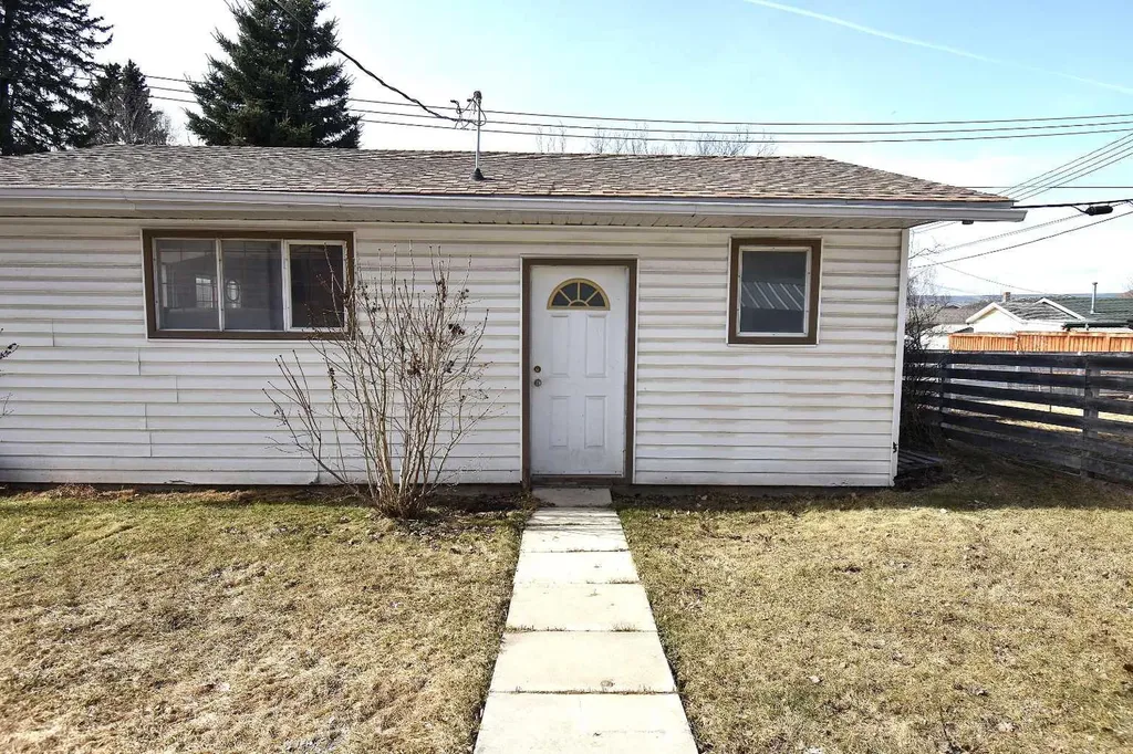 119 Lodgepole Drive Hinton AB T7V 1E4
