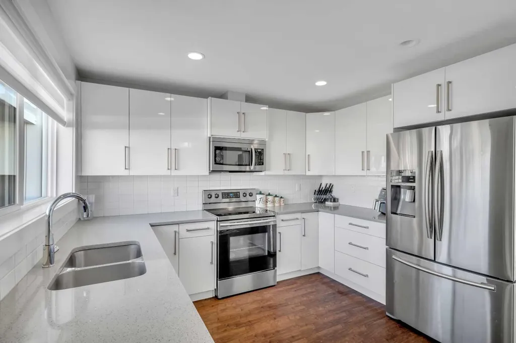 1530 Bayside Avenue SW Airdrie AB T4B 4B5