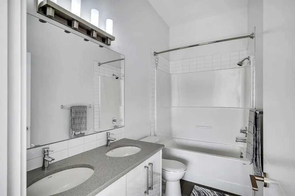 1530 Bayside Avenue SW Airdrie AB T4B 4B5