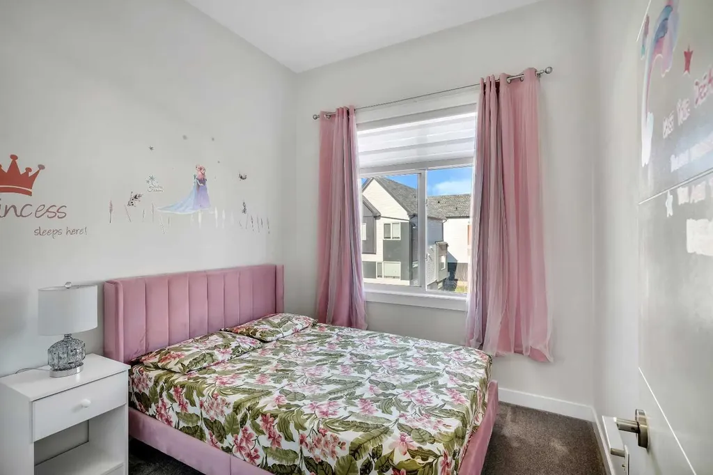 1530 Bayside Avenue SW Airdrie AB T4B 4B5