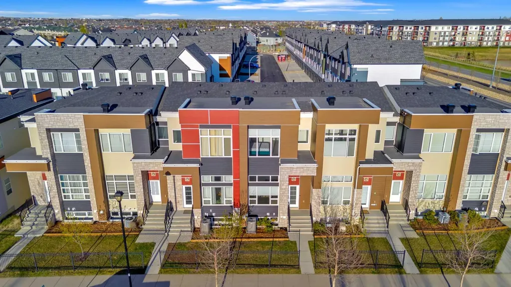 1530 Bayside Avenue SW Airdrie AB T4B 4B5