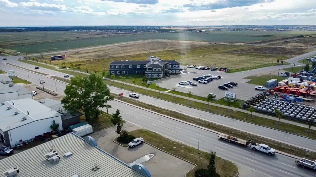Lot 3 Na Avenue Grande Prairie AB T8W 0C7