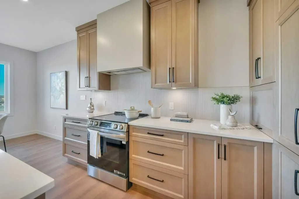 7 Vincent Gate Sylvan Lake AB T4S 0V7