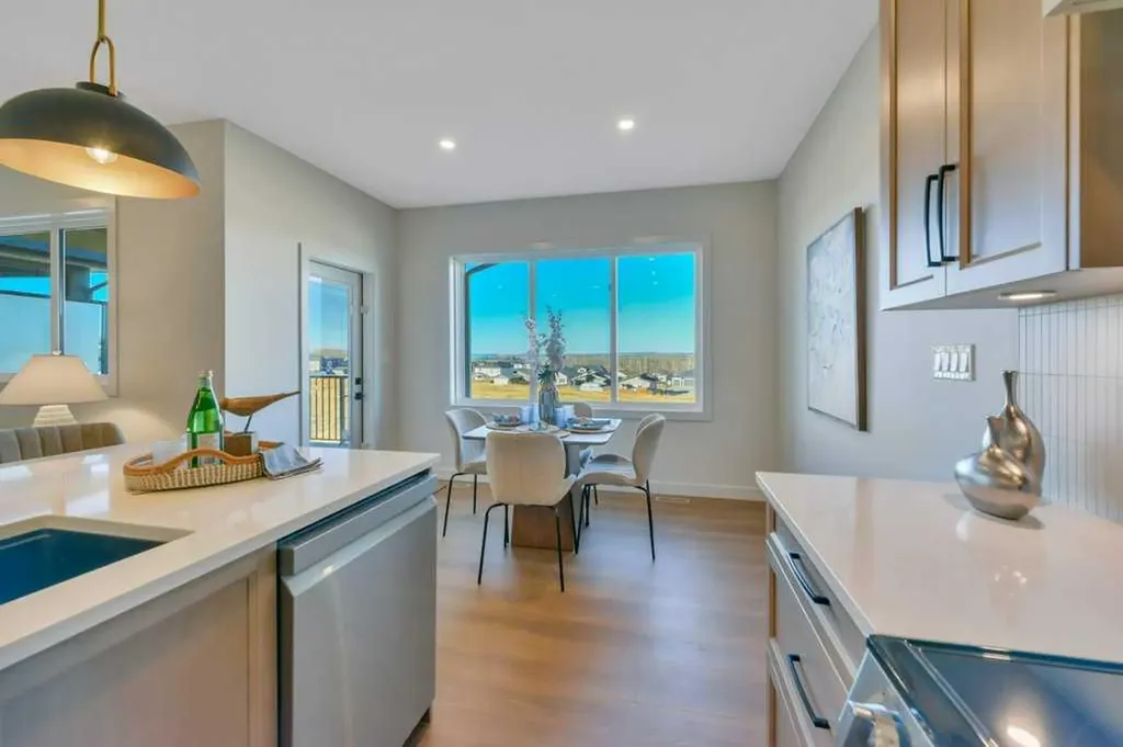 7 Vincent Gate Sylvan Lake AB T4S 0V7