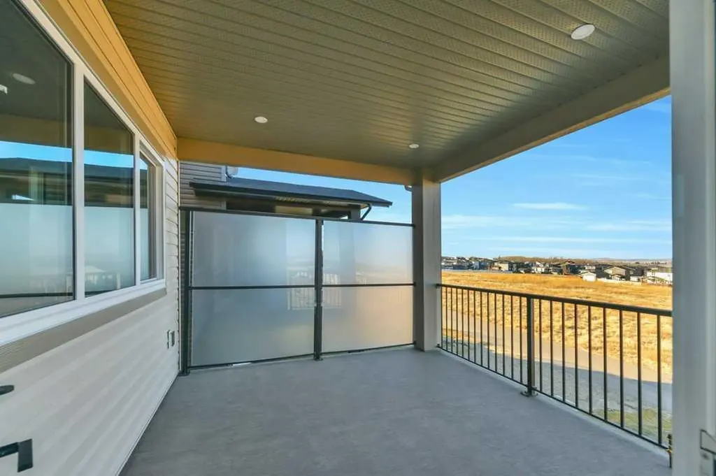 7 Vincent Gate Sylvan Lake AB T4S 0V7