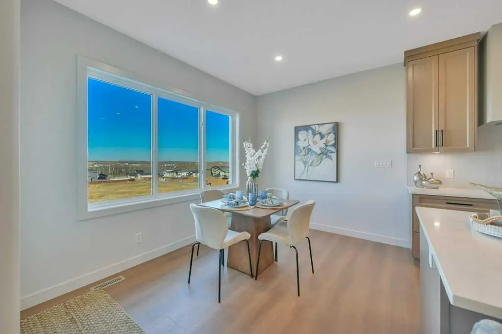 7 Vincent Gate Sylvan Lake AB T4S 0V7