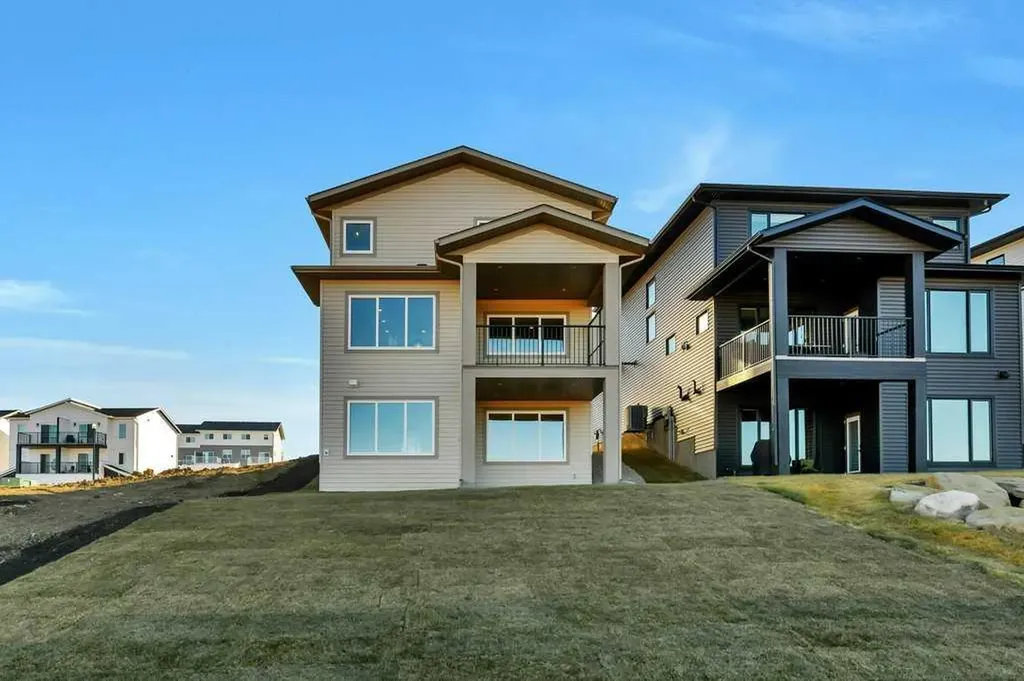 7 Vincent Gate Sylvan Lake AB T4S 0V7