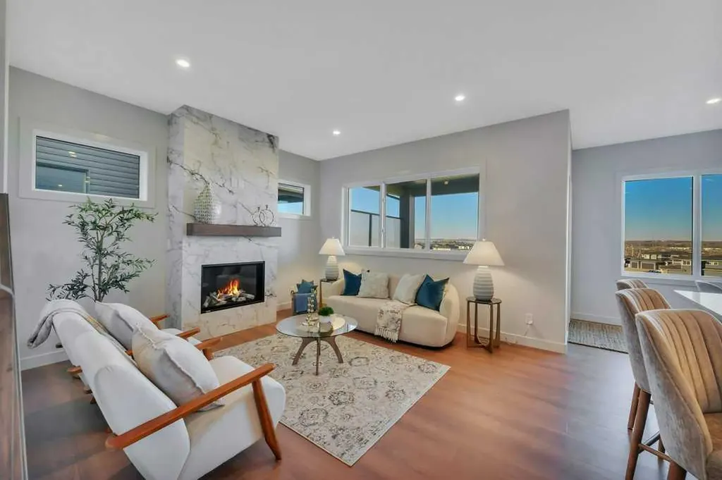 7 Vincent Gate Sylvan Lake AB T4S 0V7