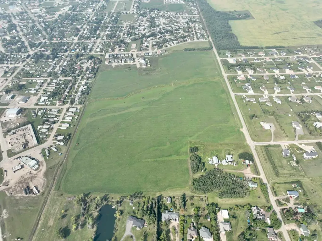 11 Th Avenue Beaverlodge AB T0H0C0