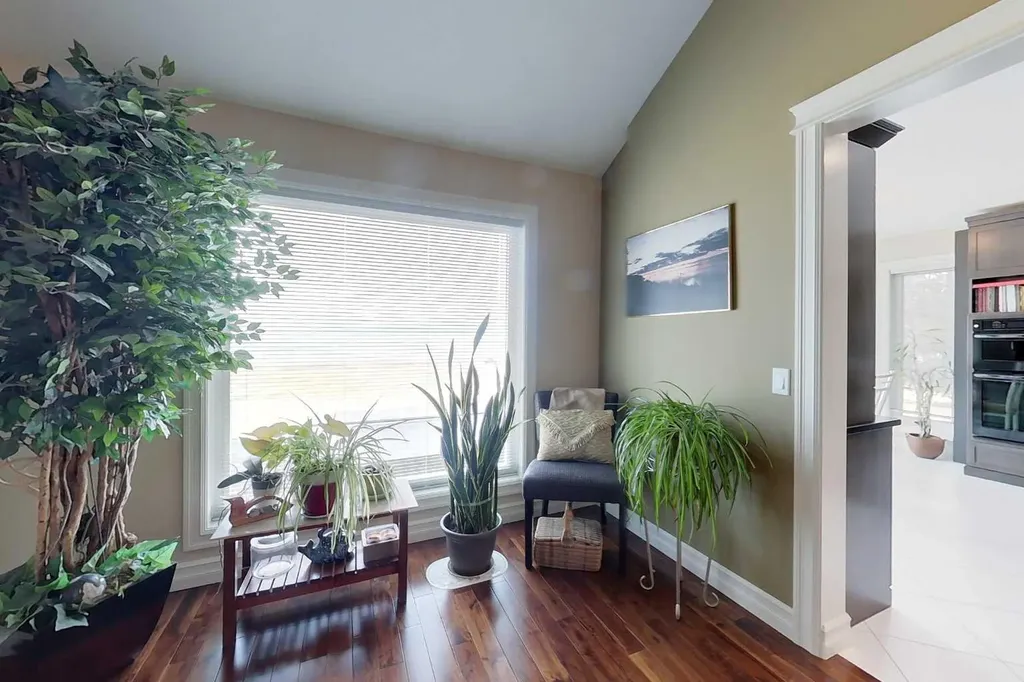 30 Executive Estates Canyon Creek AB T0G0M0